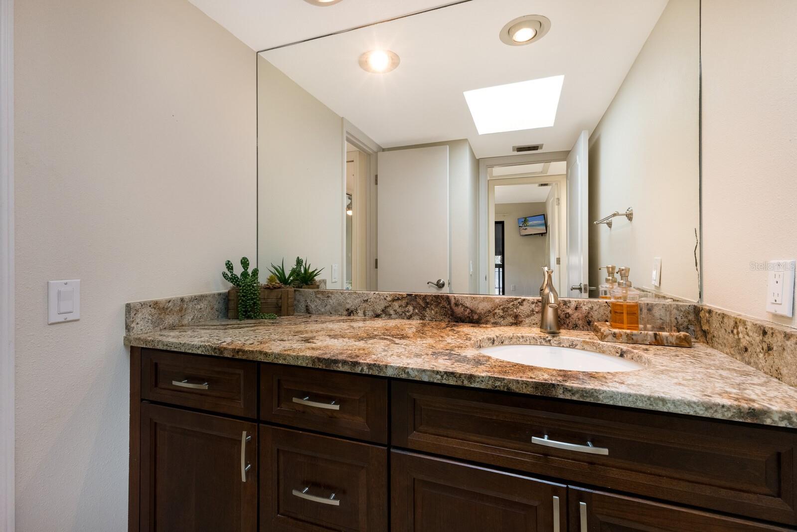 1479 LANDINGS CIR #41