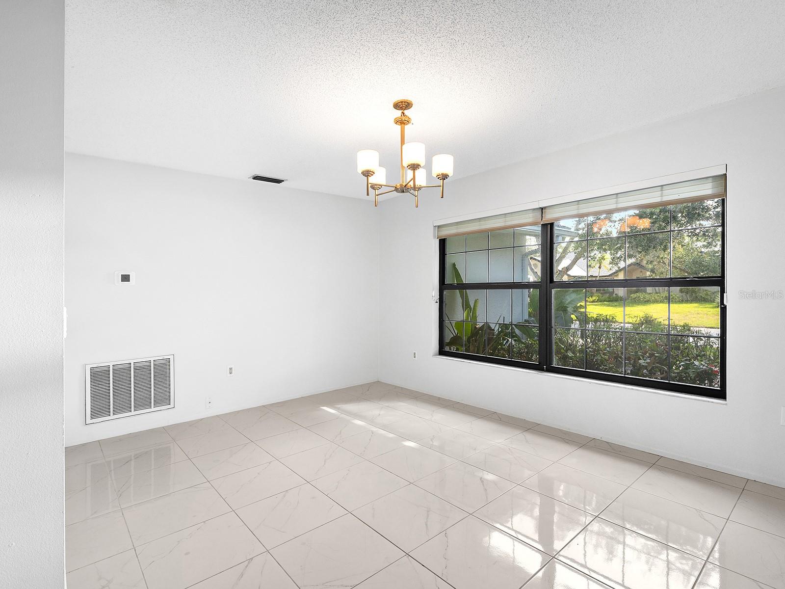 1756 COTTONWOOD TRL