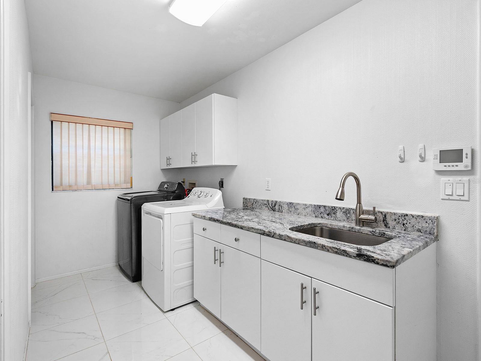 1756 COTTONWOOD TRL
