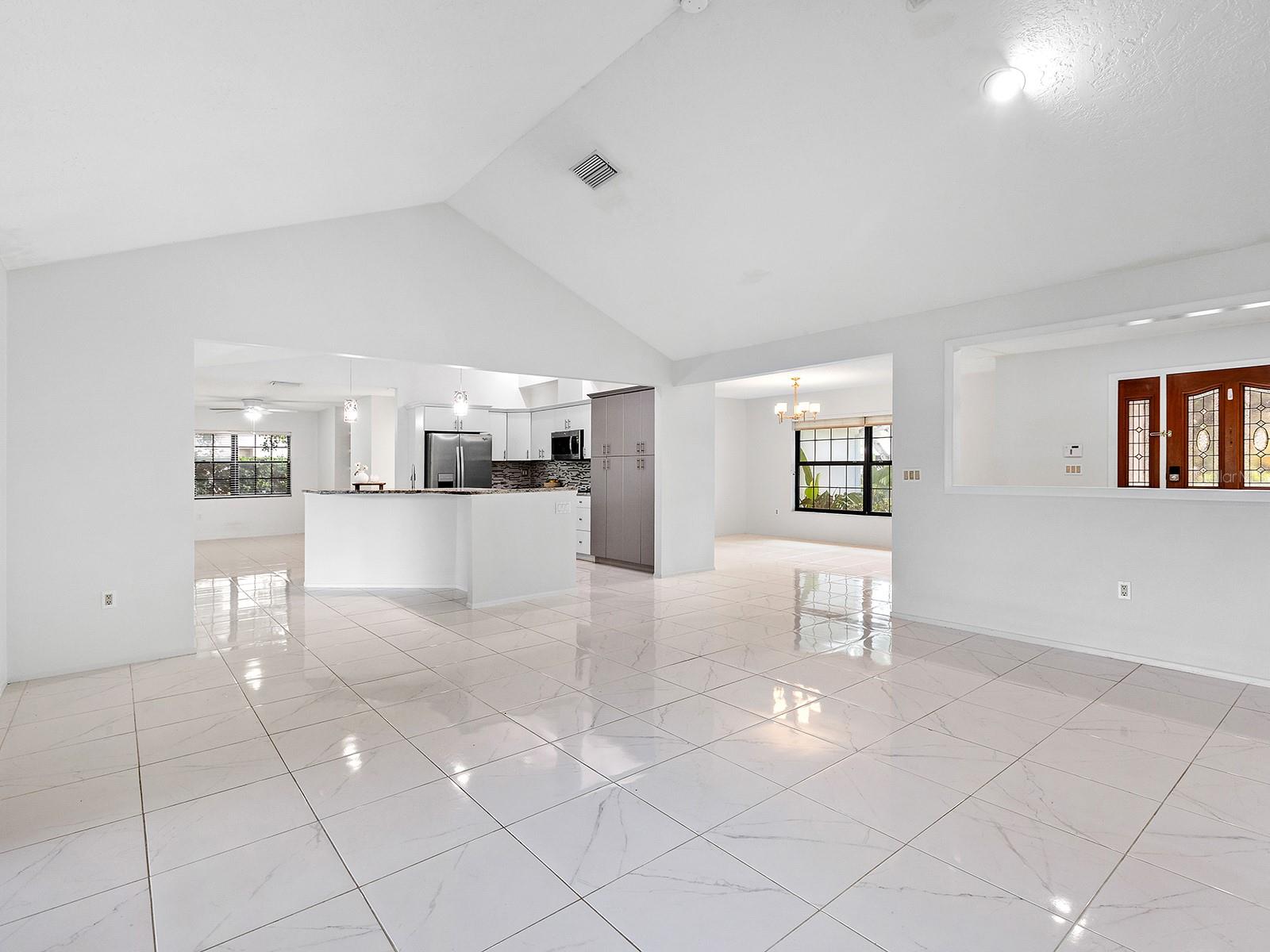 1756 COTTONWOOD TRL
