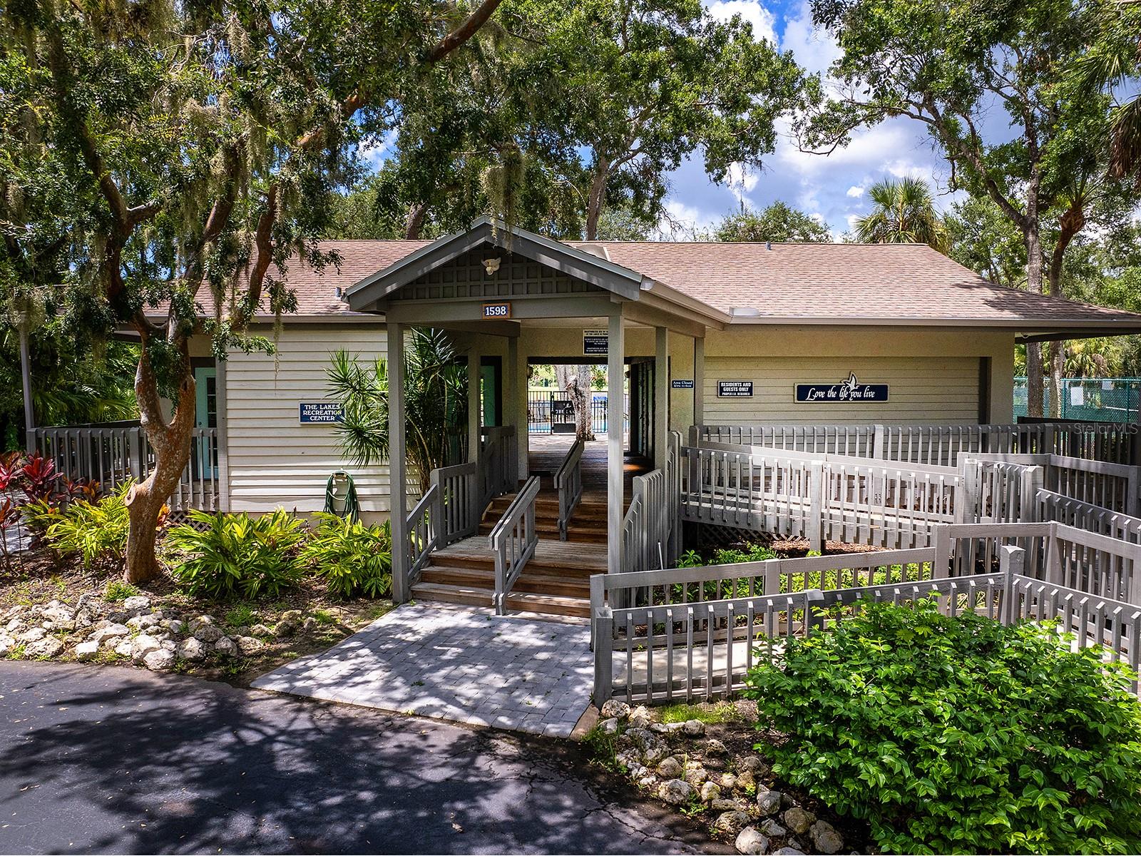 1756 COTTONWOOD TRL