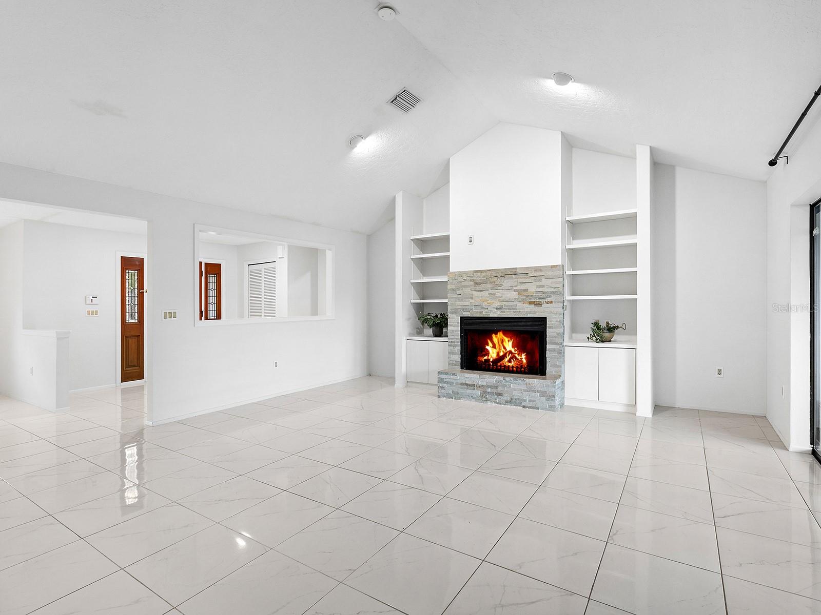 1756 COTTONWOOD TRL