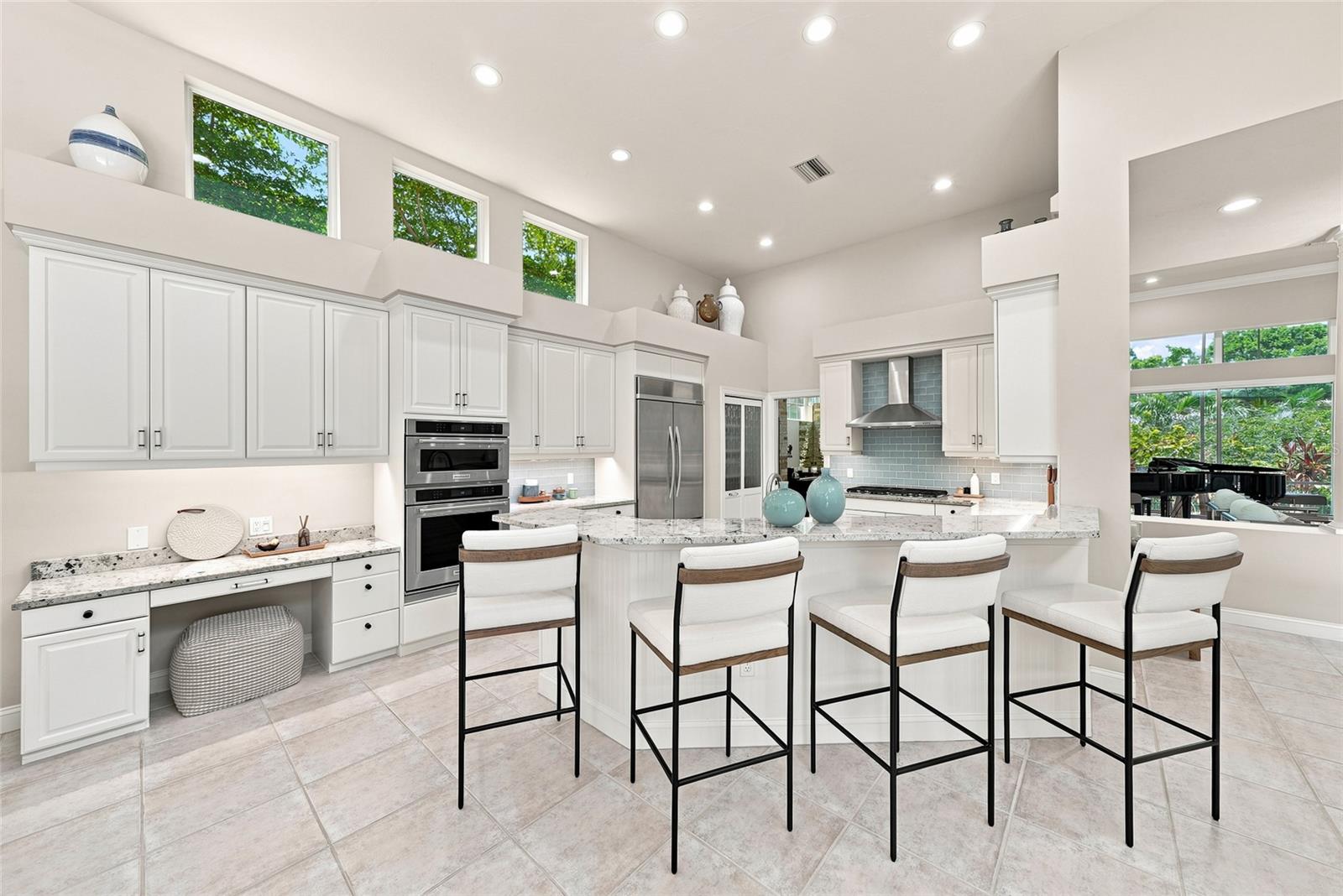 3526 FAIR OAKS LANE