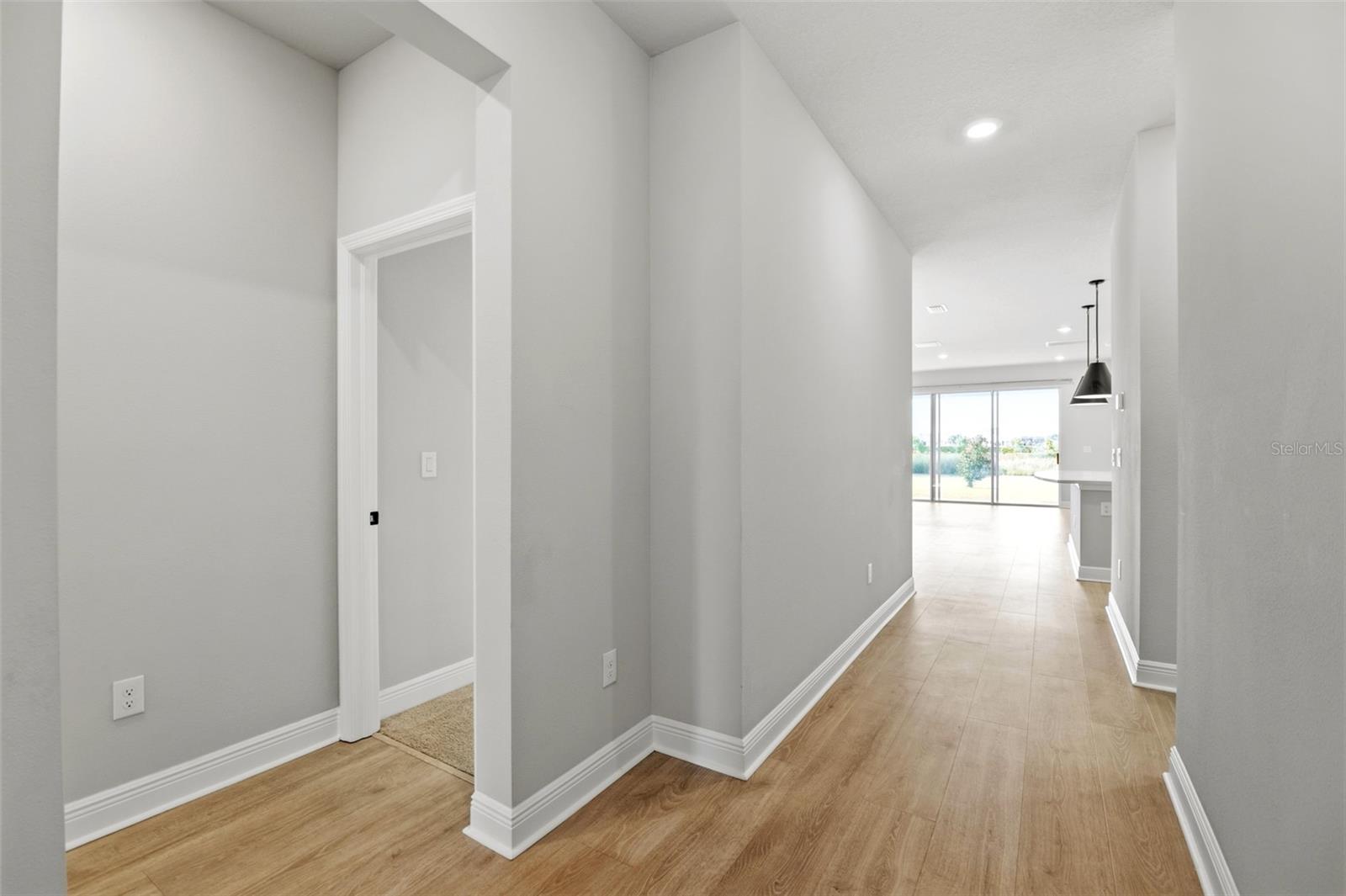 11832 CATAWBA CV