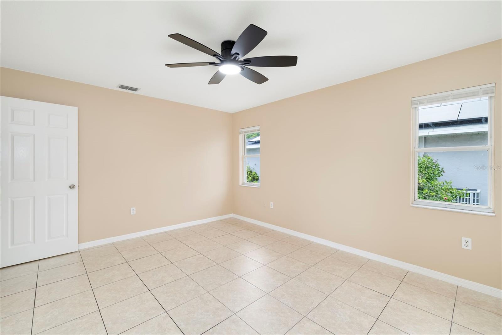 5000 MINK RD