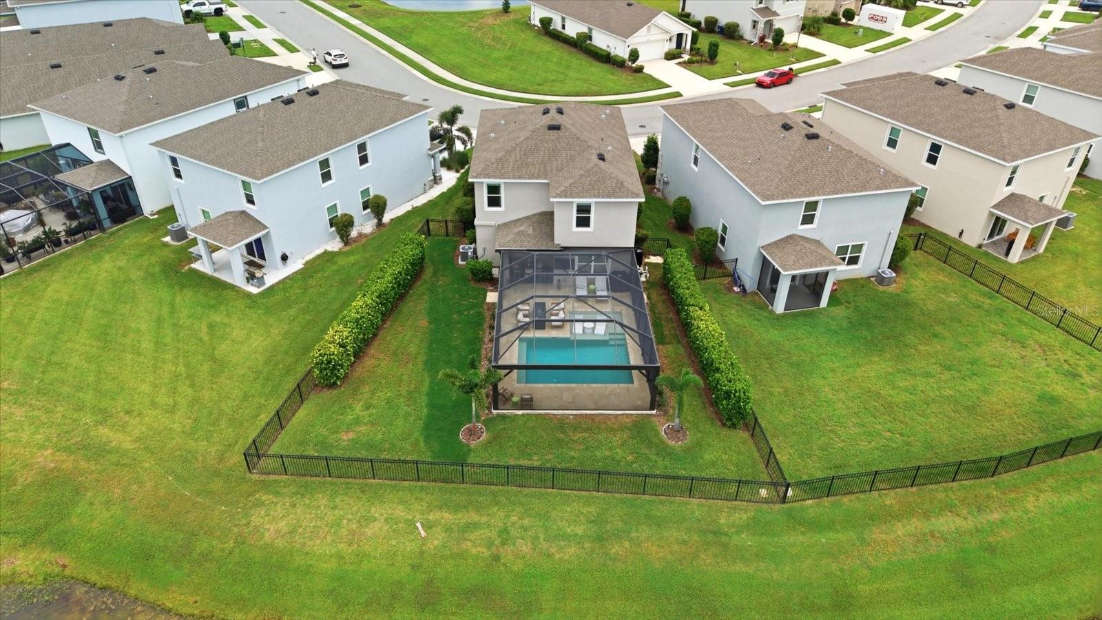 3283 HILLTOP CIR