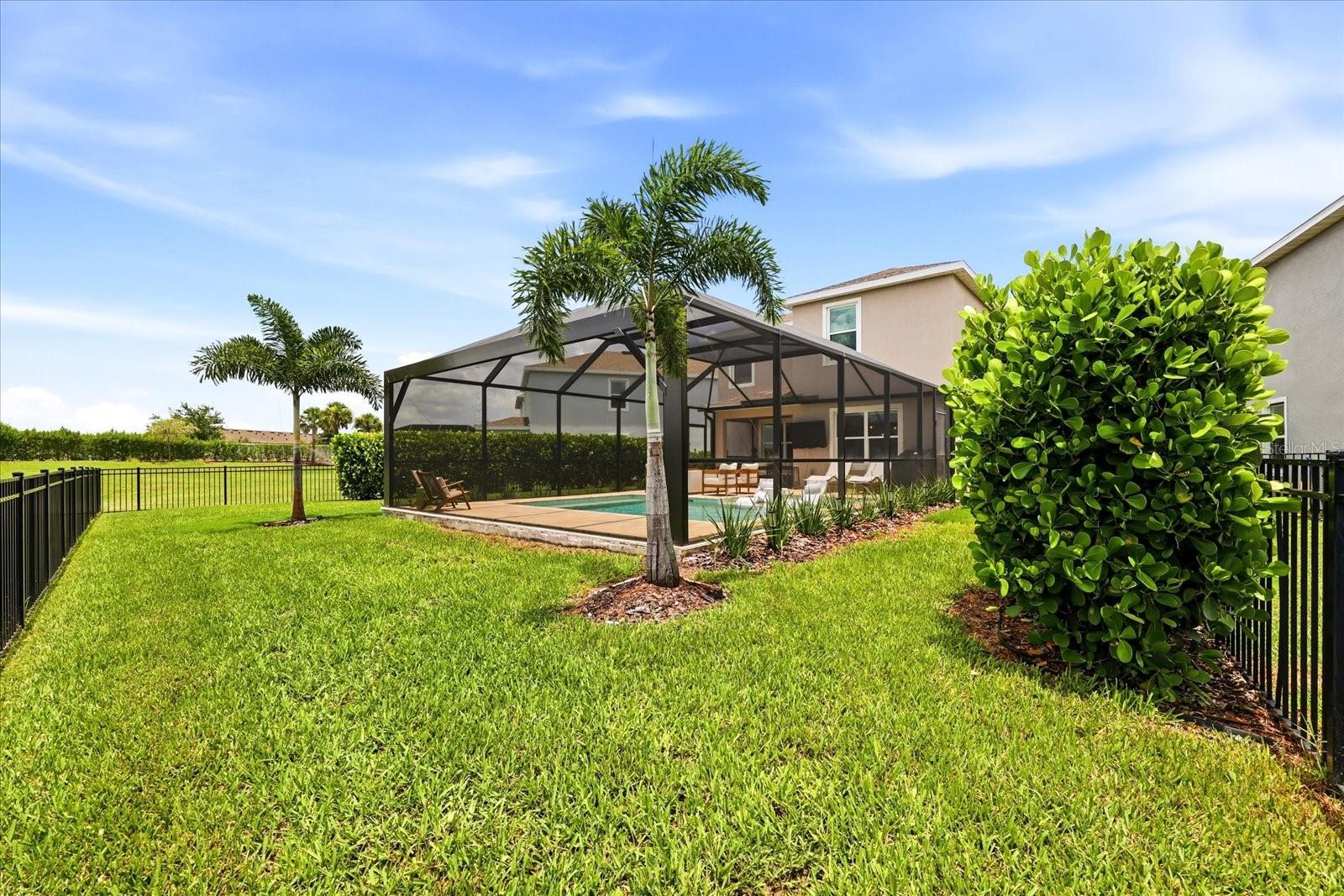 3283 HILLTOP CIR