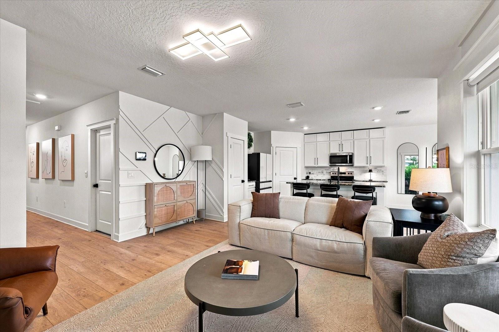 3283 HILLTOP CIR