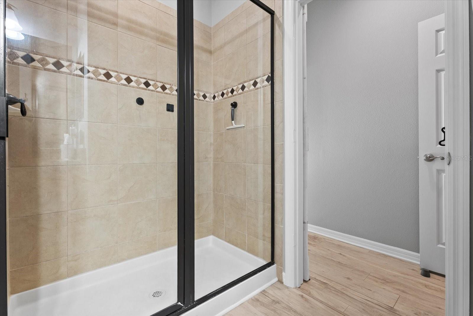 4190 OVERTURE CIR #511