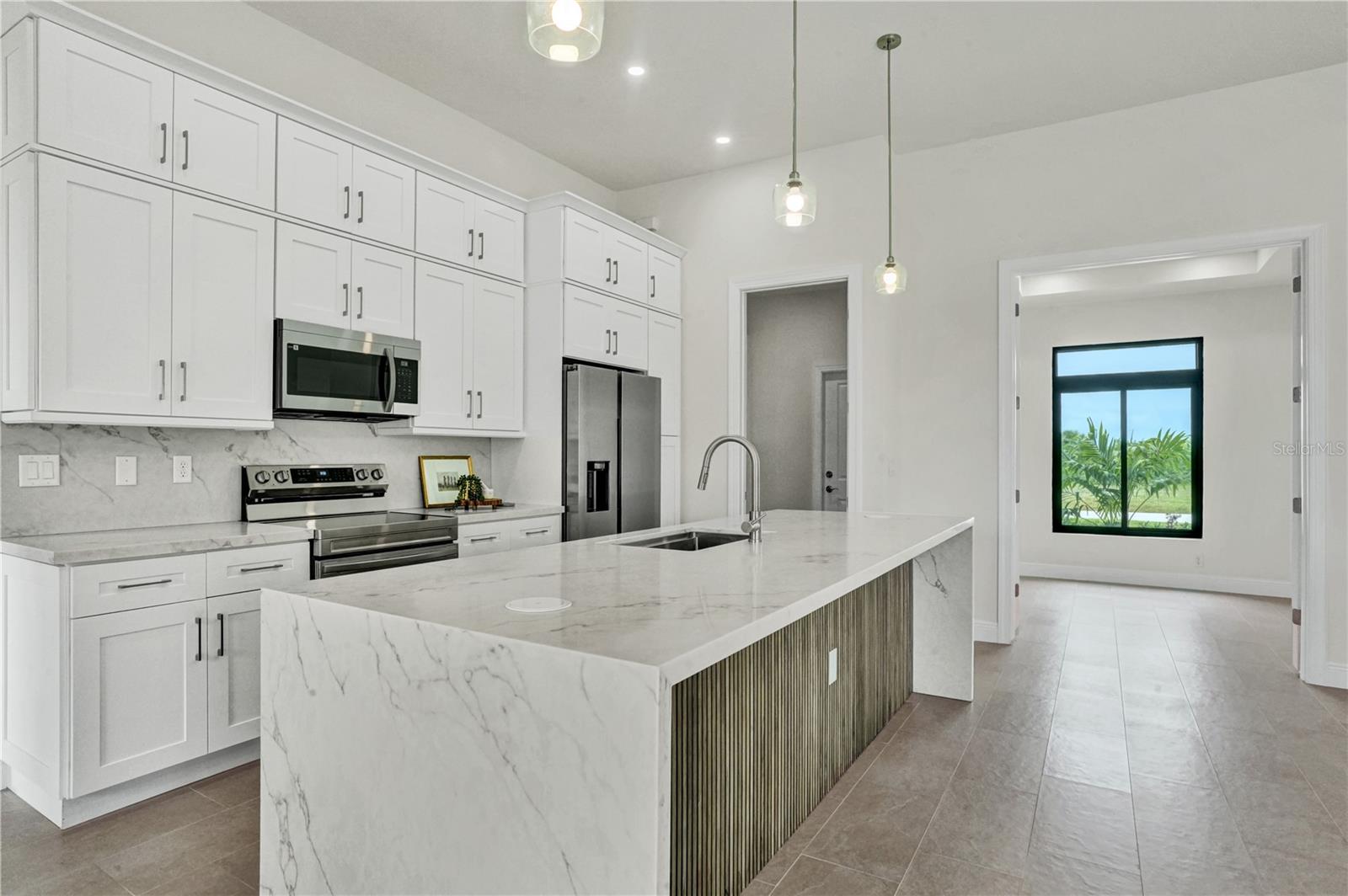 1239 NW 24TH TER