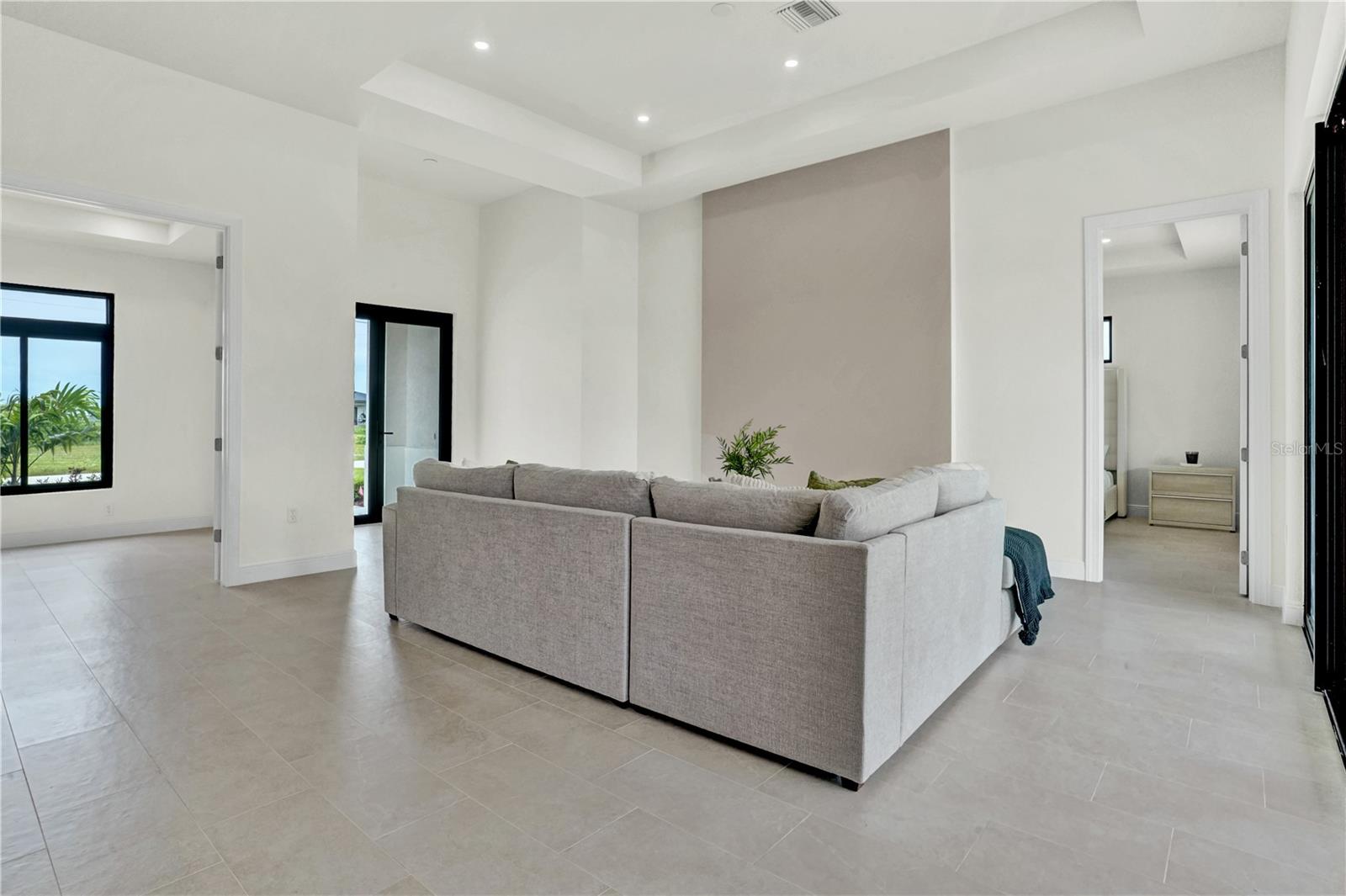 1239 NW 24TH TER