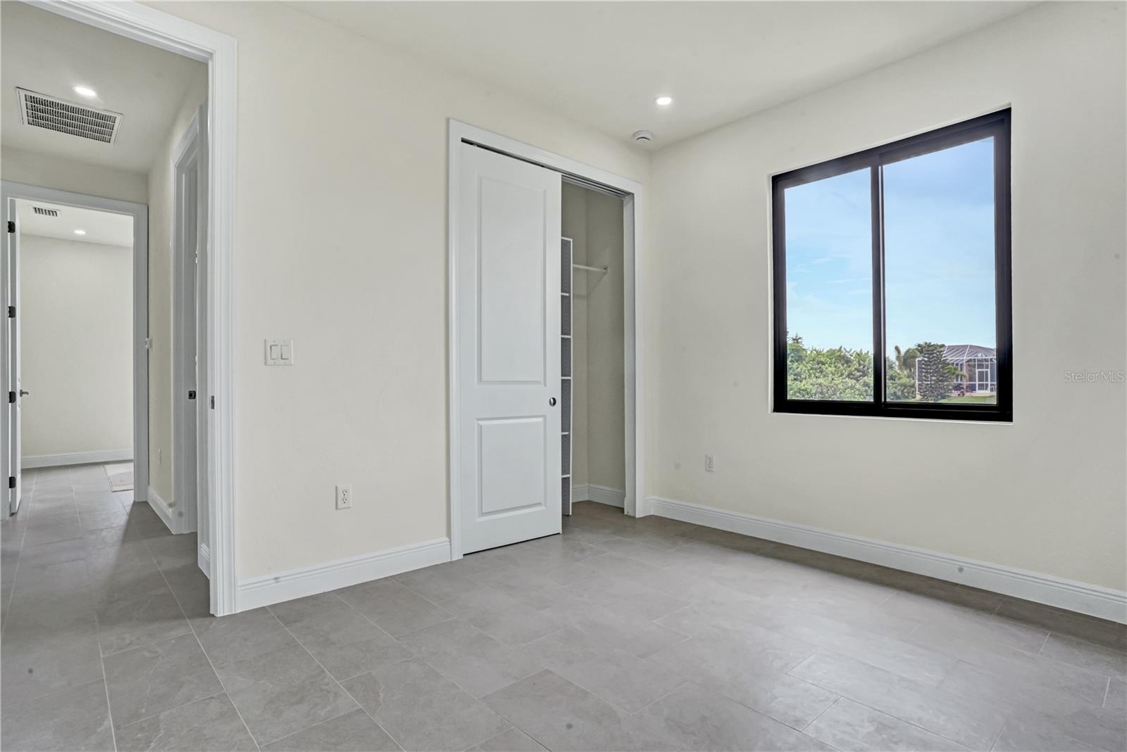 1239 NW 24TH TER