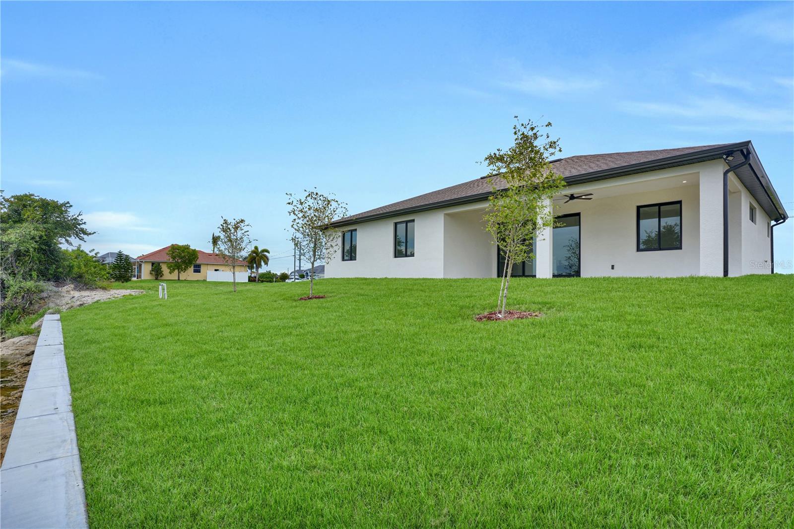 1239 NW 24TH TER