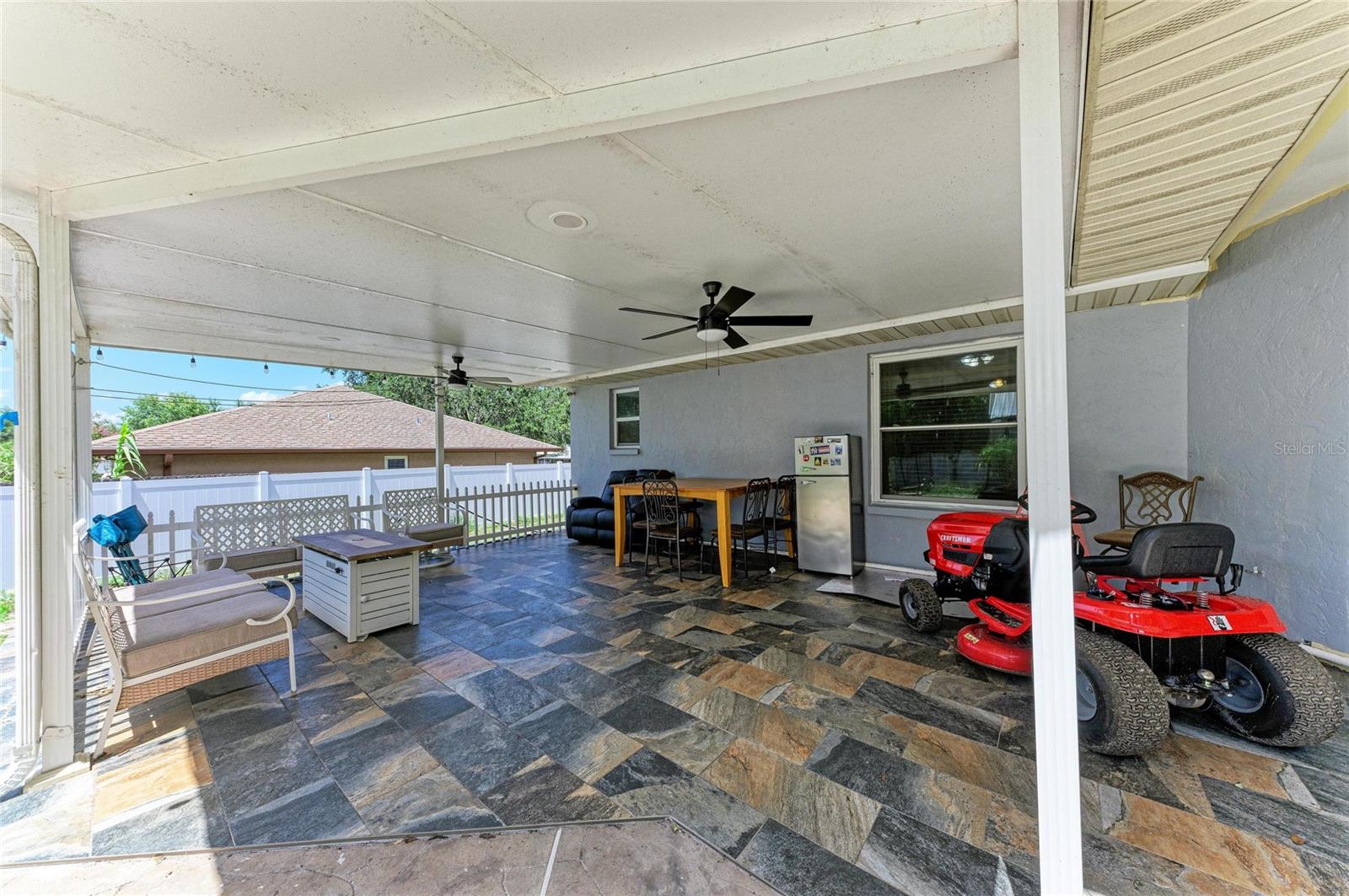1520 SUNNYHILLS DR