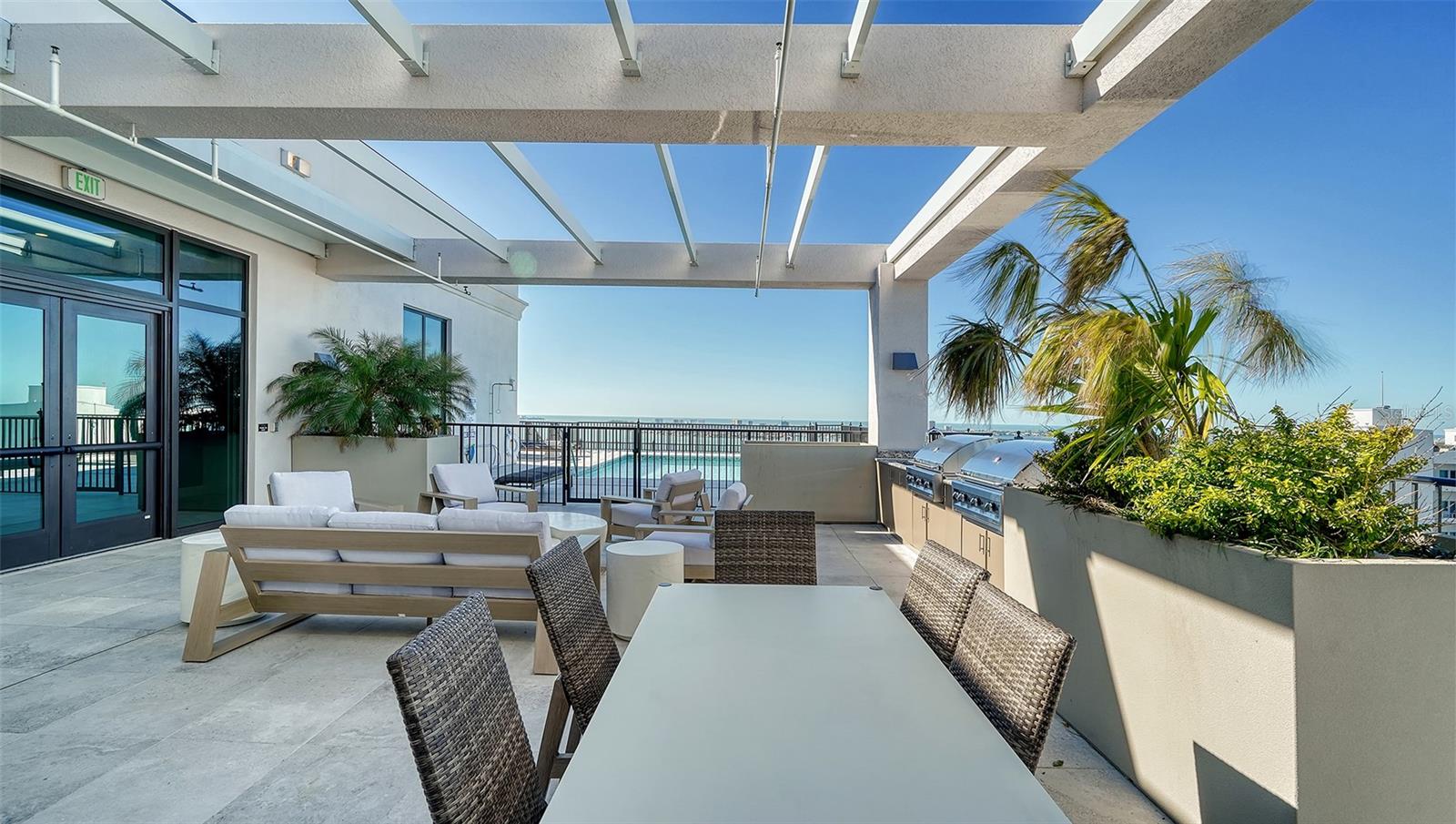 33 S PALM AVE #904