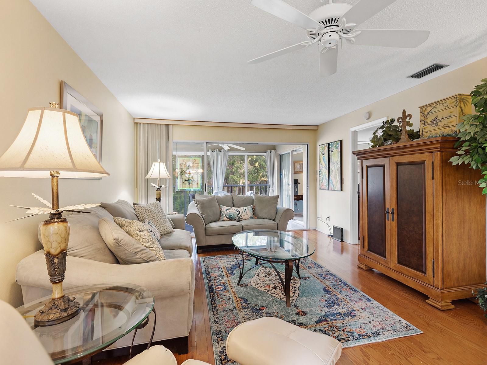 4415 LONGMEADOW #44