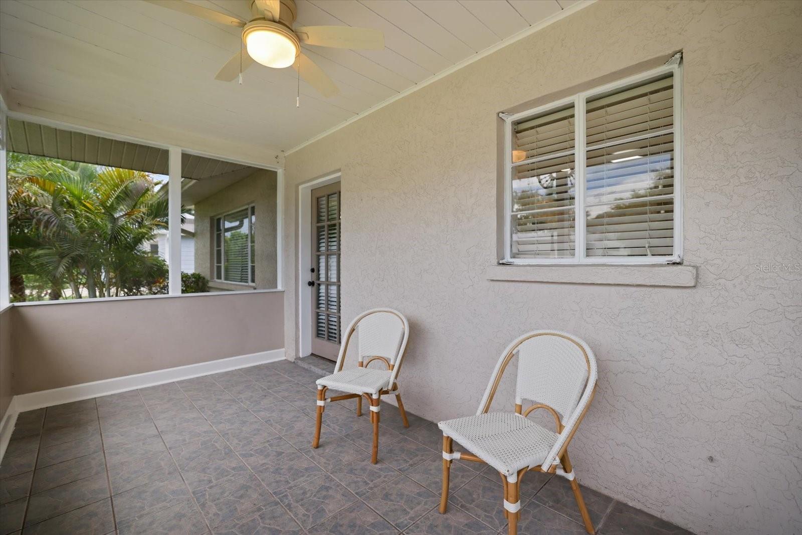 2126 HYDE PARK ST