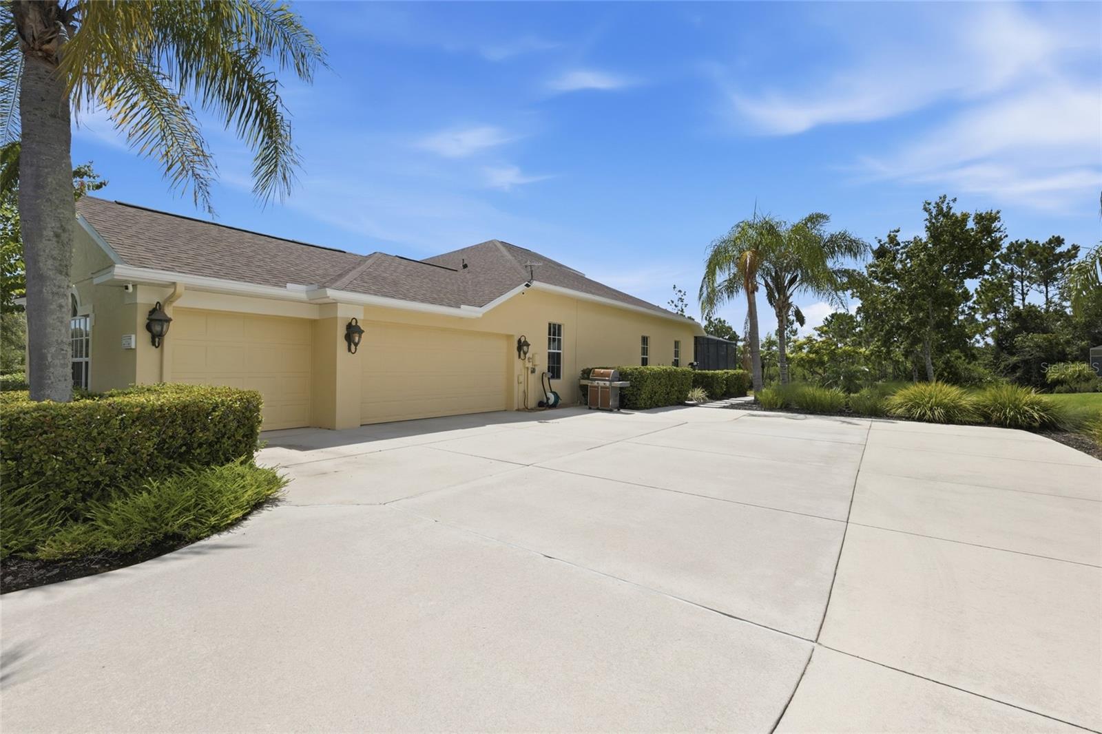 23327 RED ROBIN PL