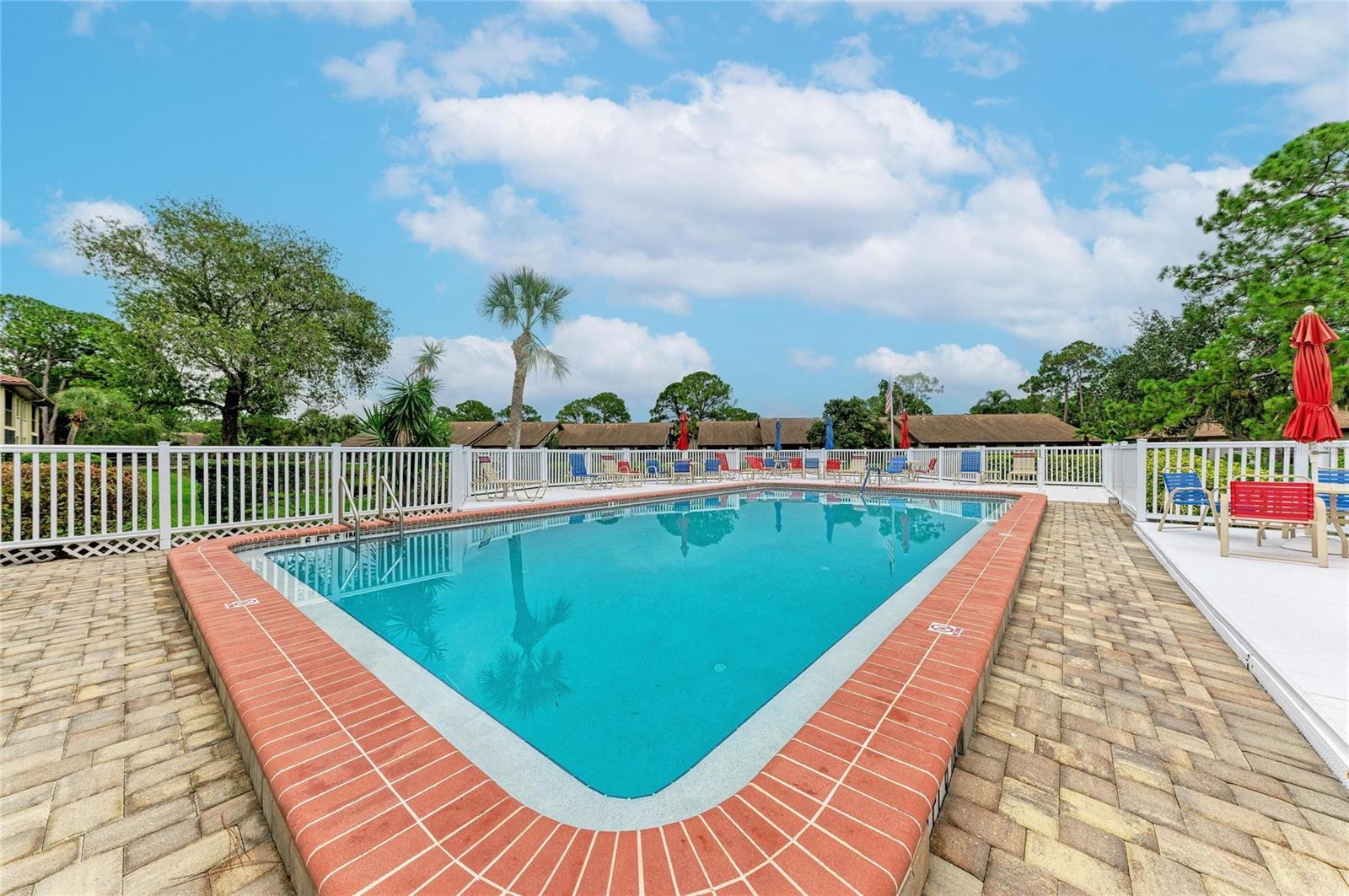 5200 LAKE VILLAGE DR #5200
