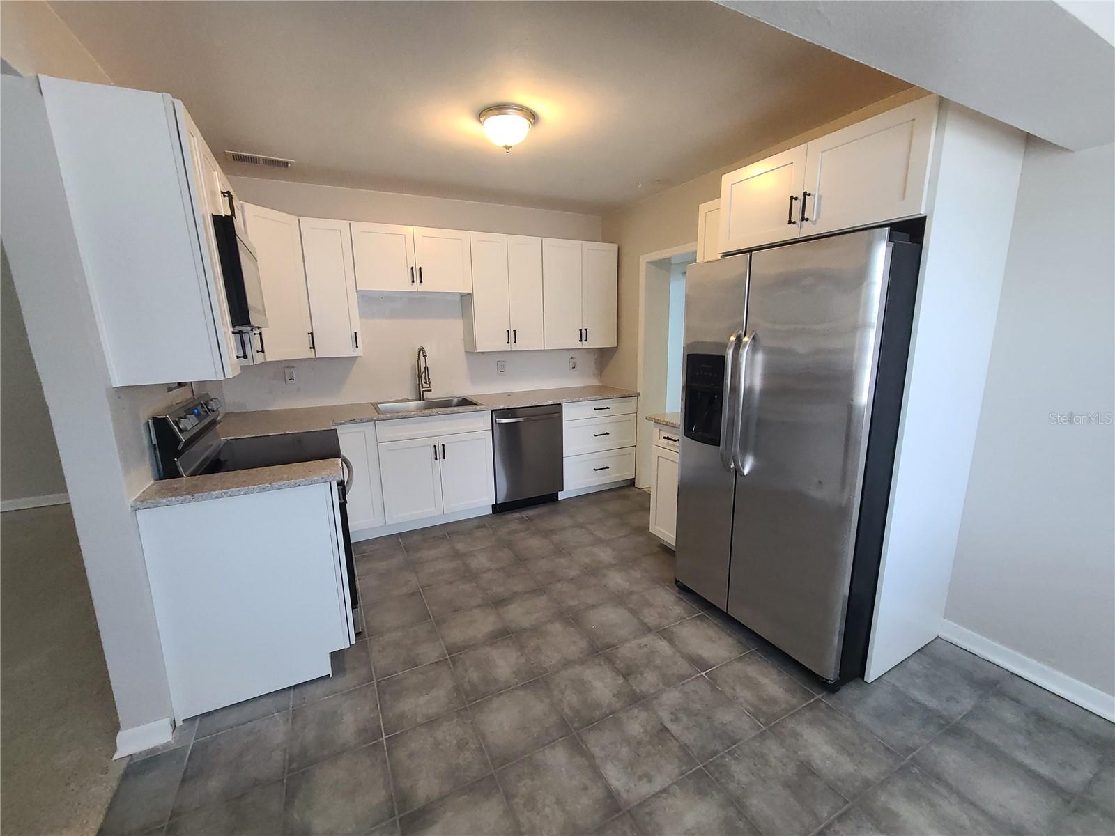 5000 35TH AVE N