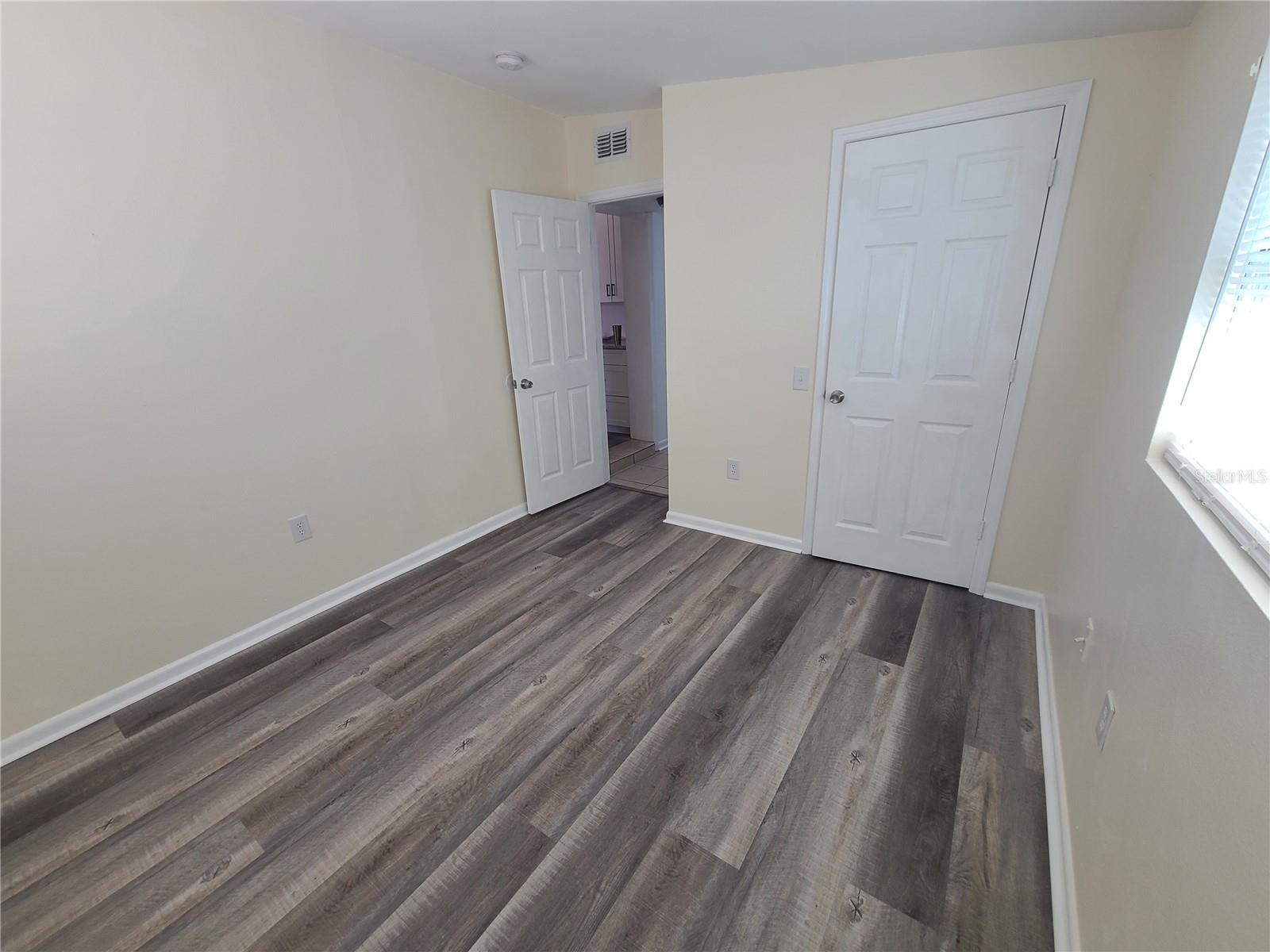 5000 35TH AVE N