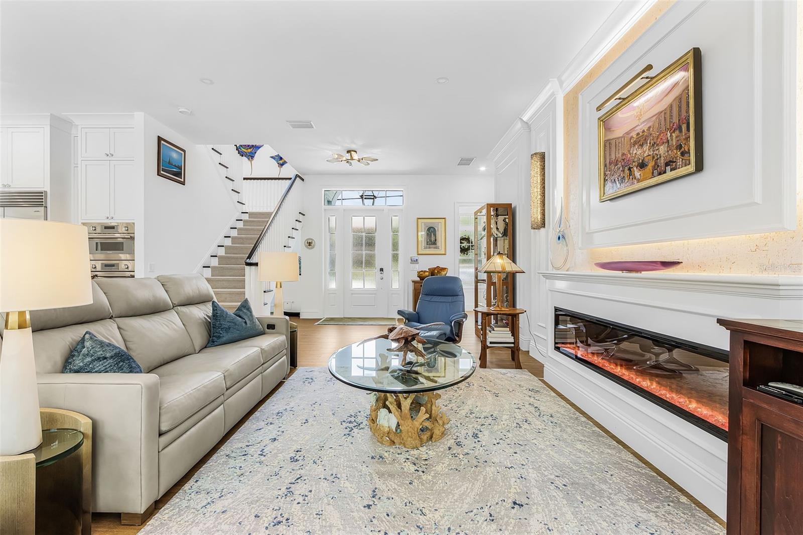 1426 S OSPREY AVE