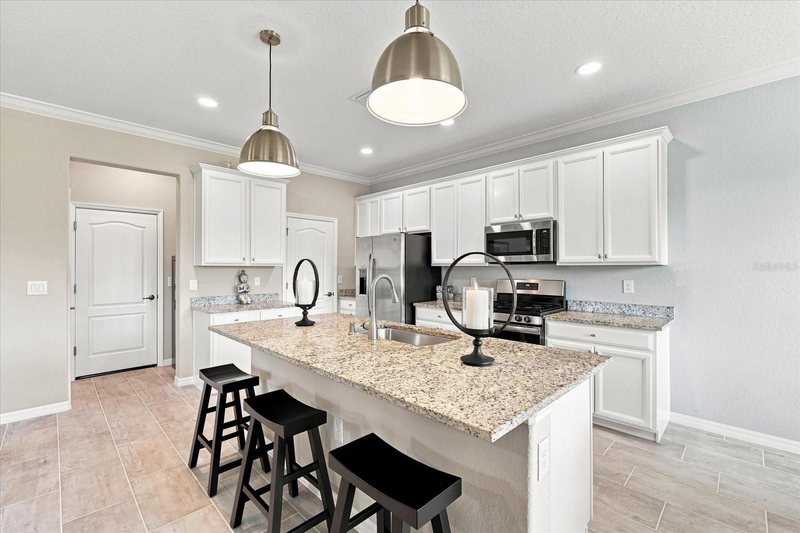 2528 STARWOOD CT