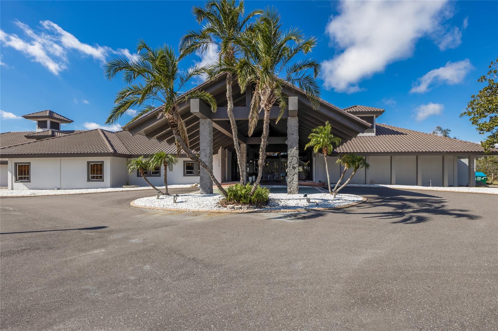 2701 LITTLE COUNTRY RD