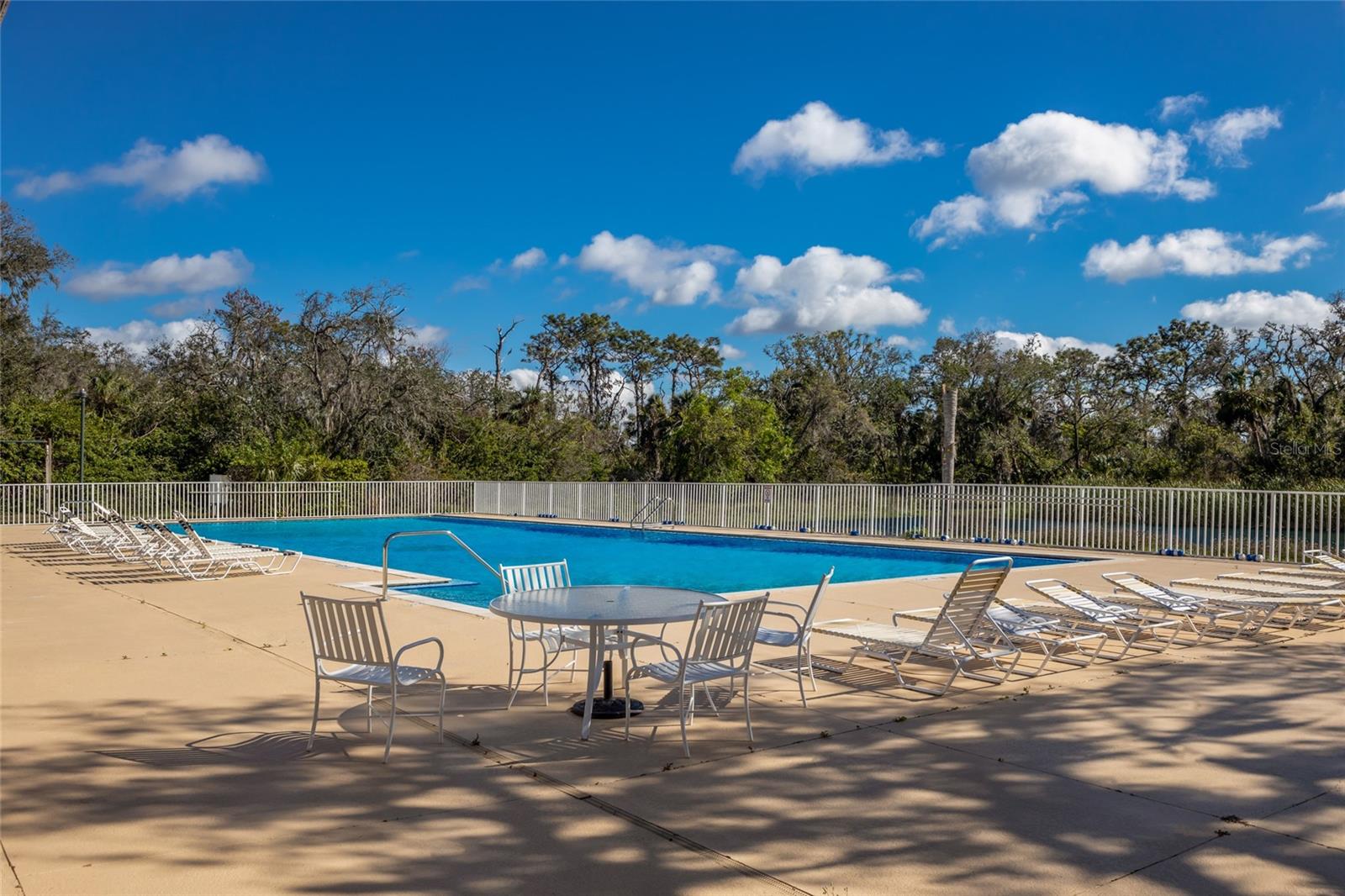 2701 LITTLE COUNTRY RD