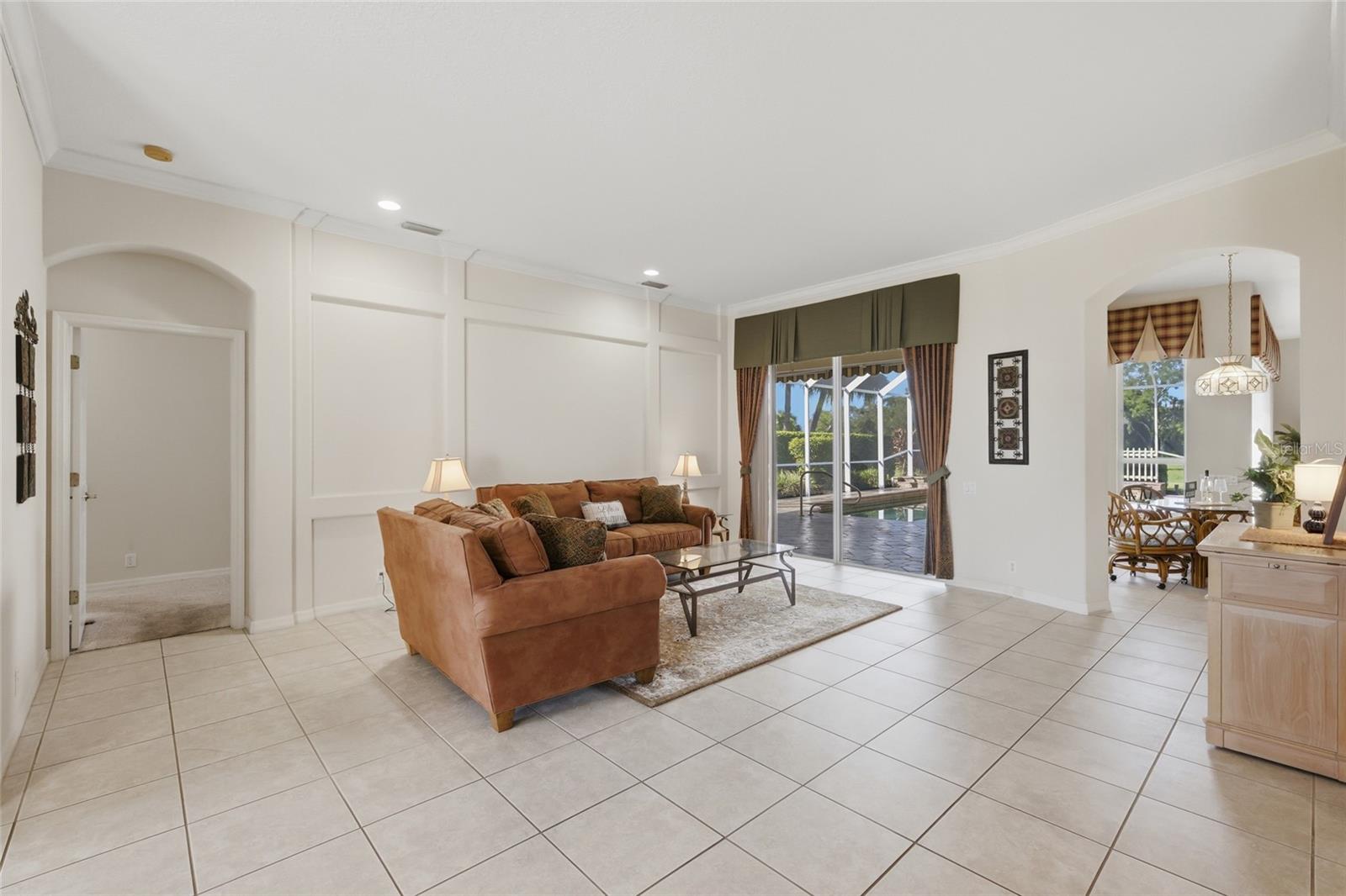 2701 LITTLE COUNTRY RD