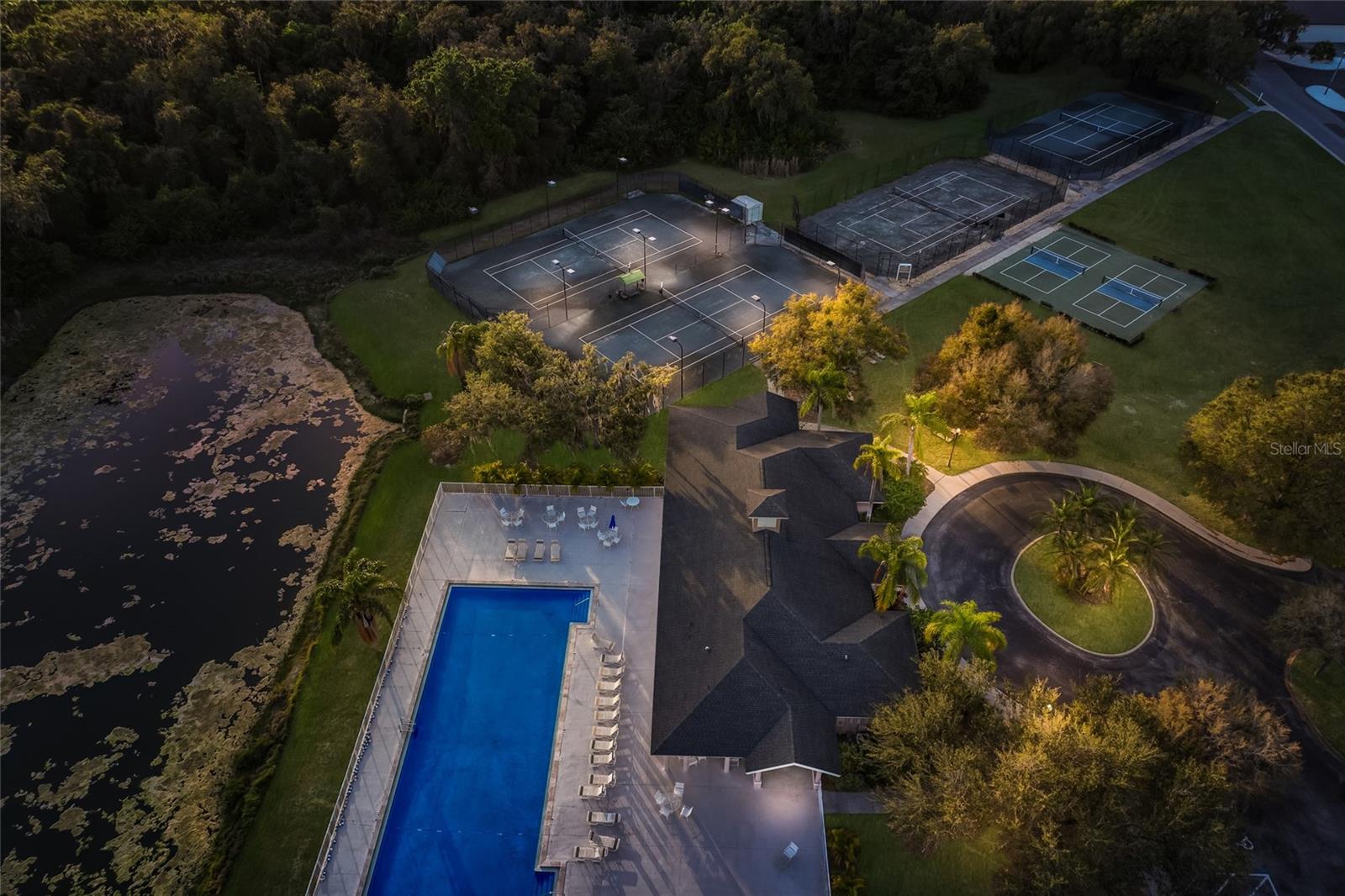 2701 LITTLE COUNTRY RD