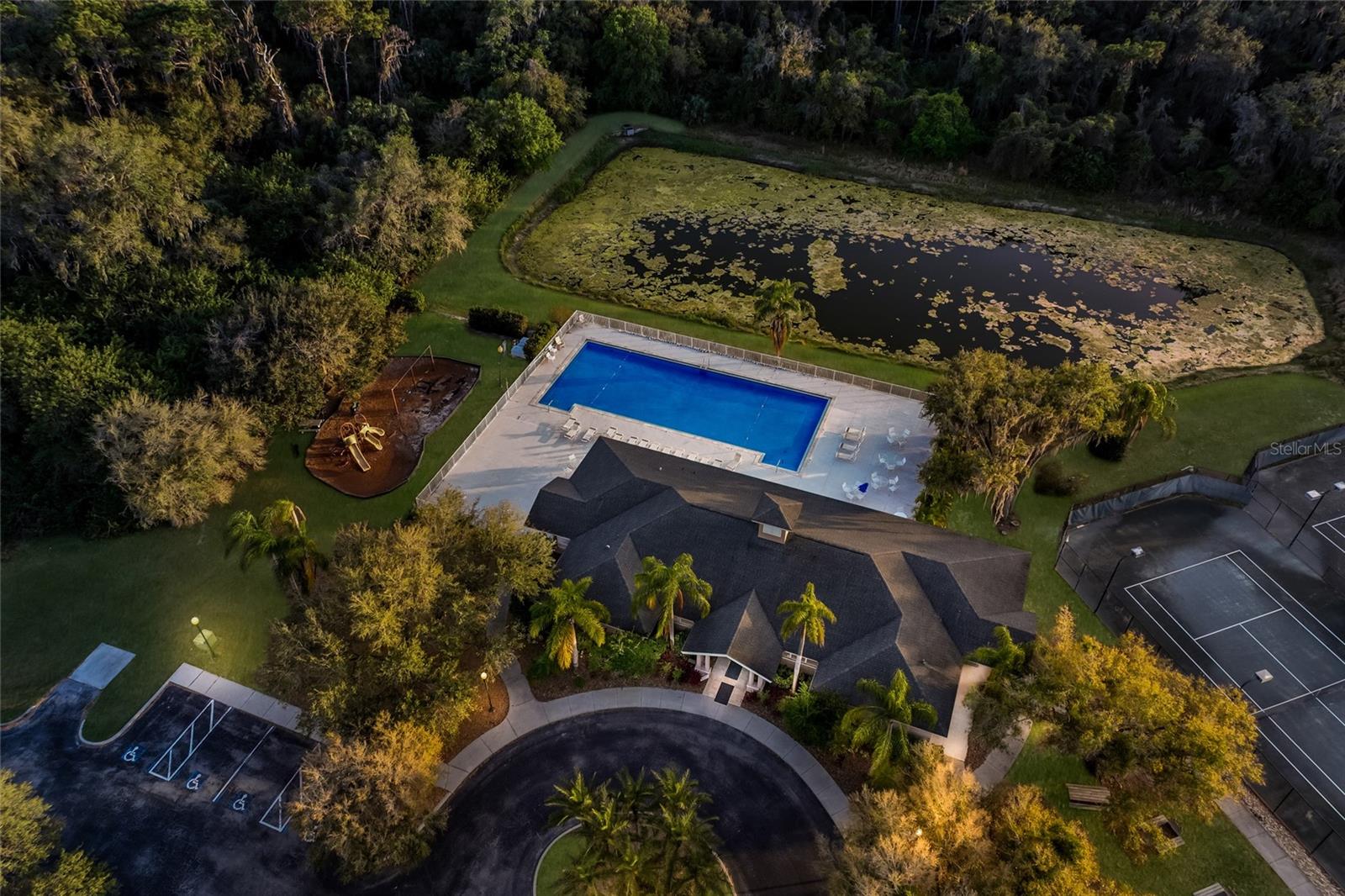 2701 LITTLE COUNTRY RD