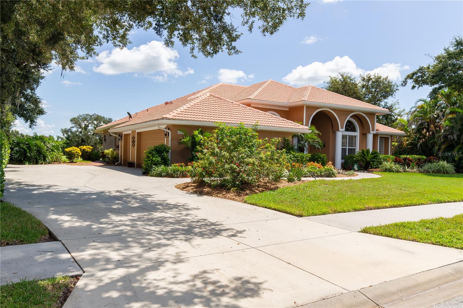 8437 EAGLE PRESERVE WAY