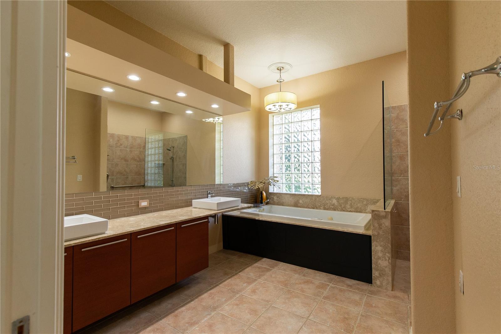 8437 EAGLE PRESERVE WAY
