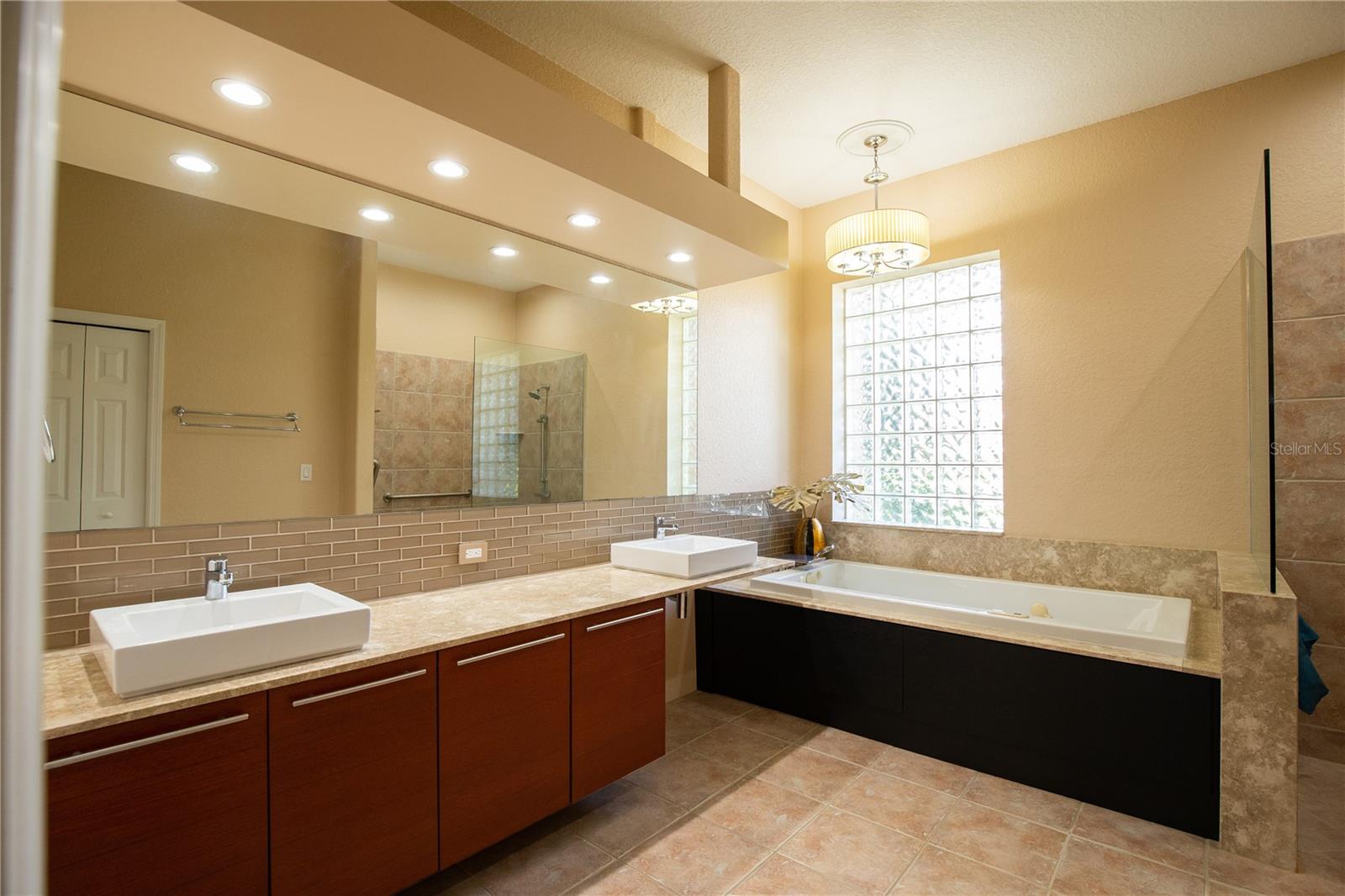 8437 EAGLE PRESERVE WAY
