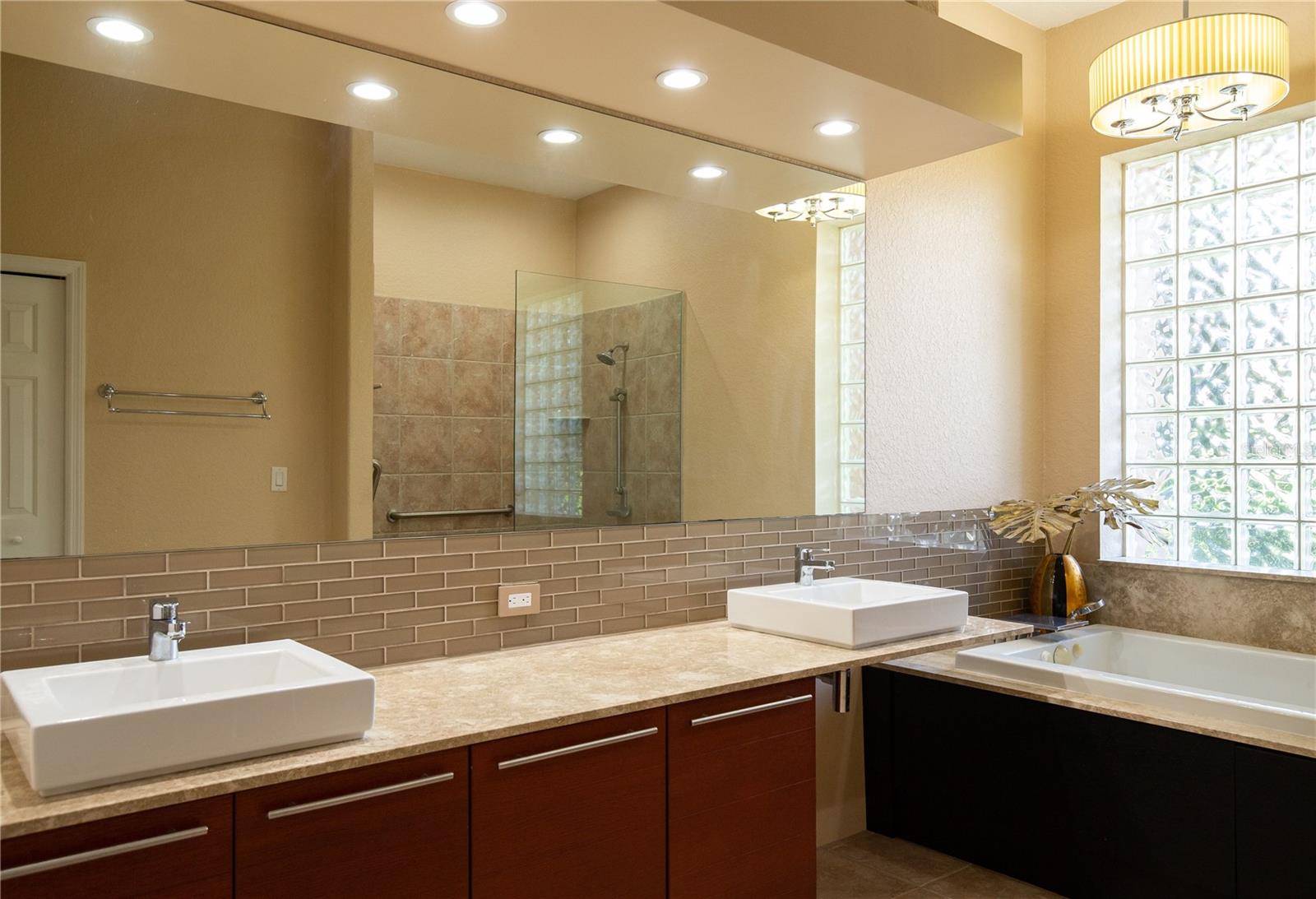 8437 EAGLE PRESERVE WAY