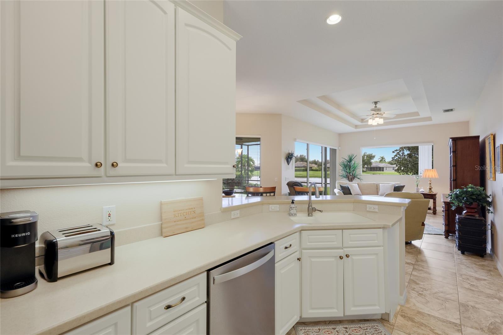248 DAHLIA CT