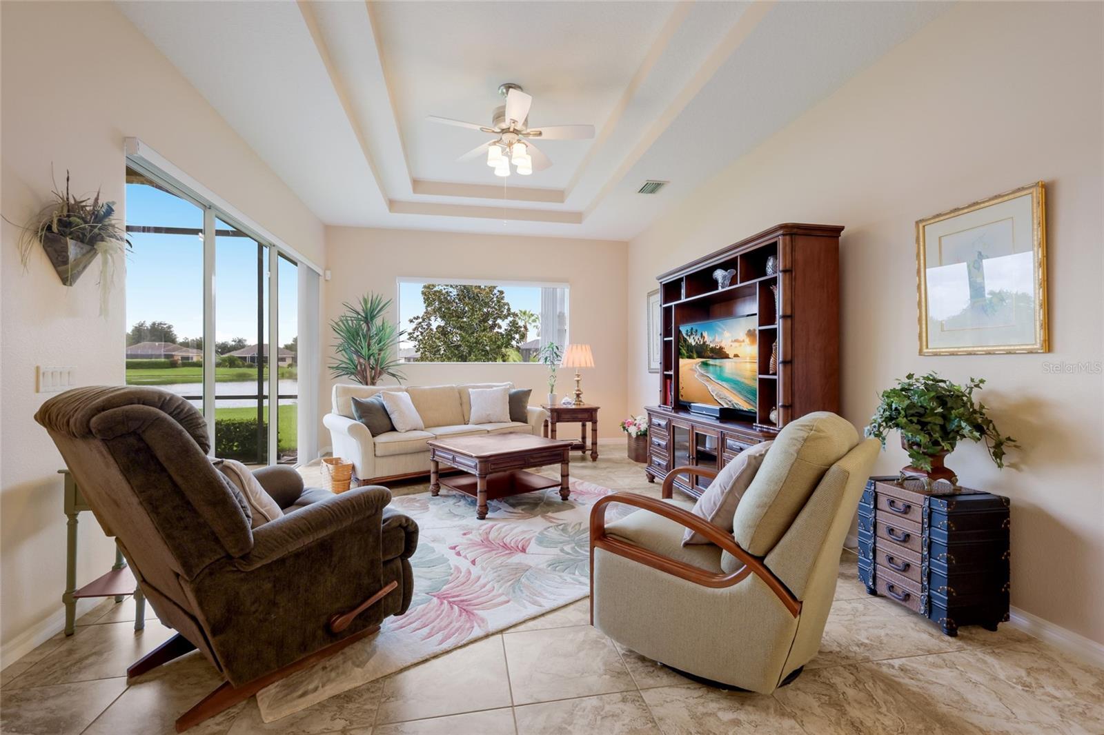 248 DAHLIA CT