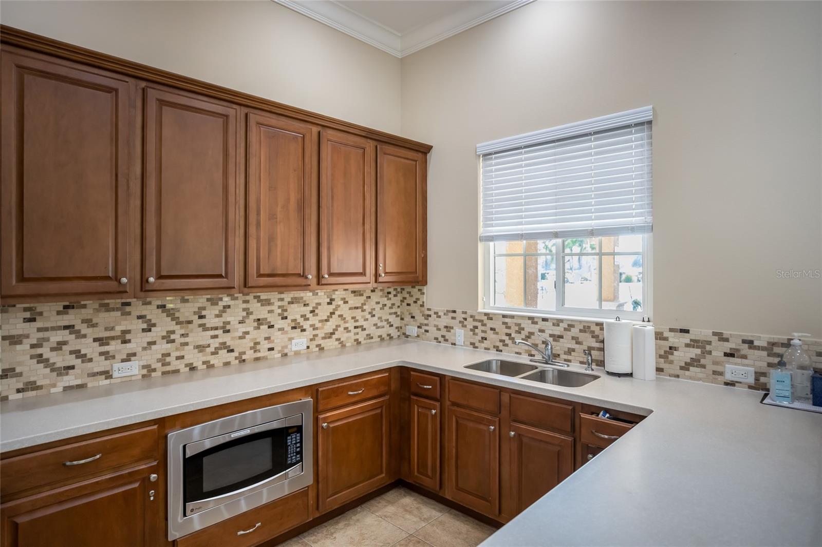 248 DAHLIA CT