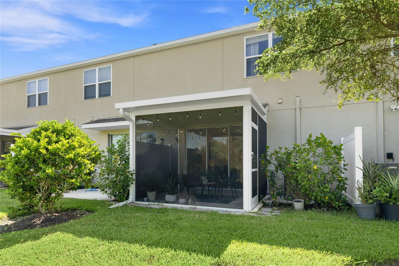 8605 LUNAR SKYE ST