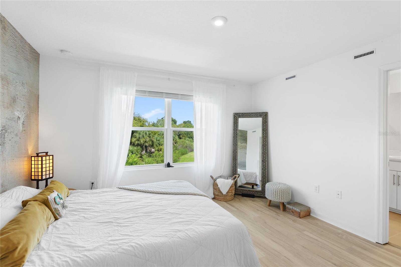 8605 LUNAR SKYE ST