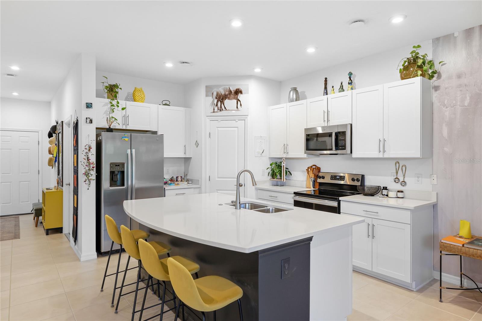8605 LUNAR SKYE ST