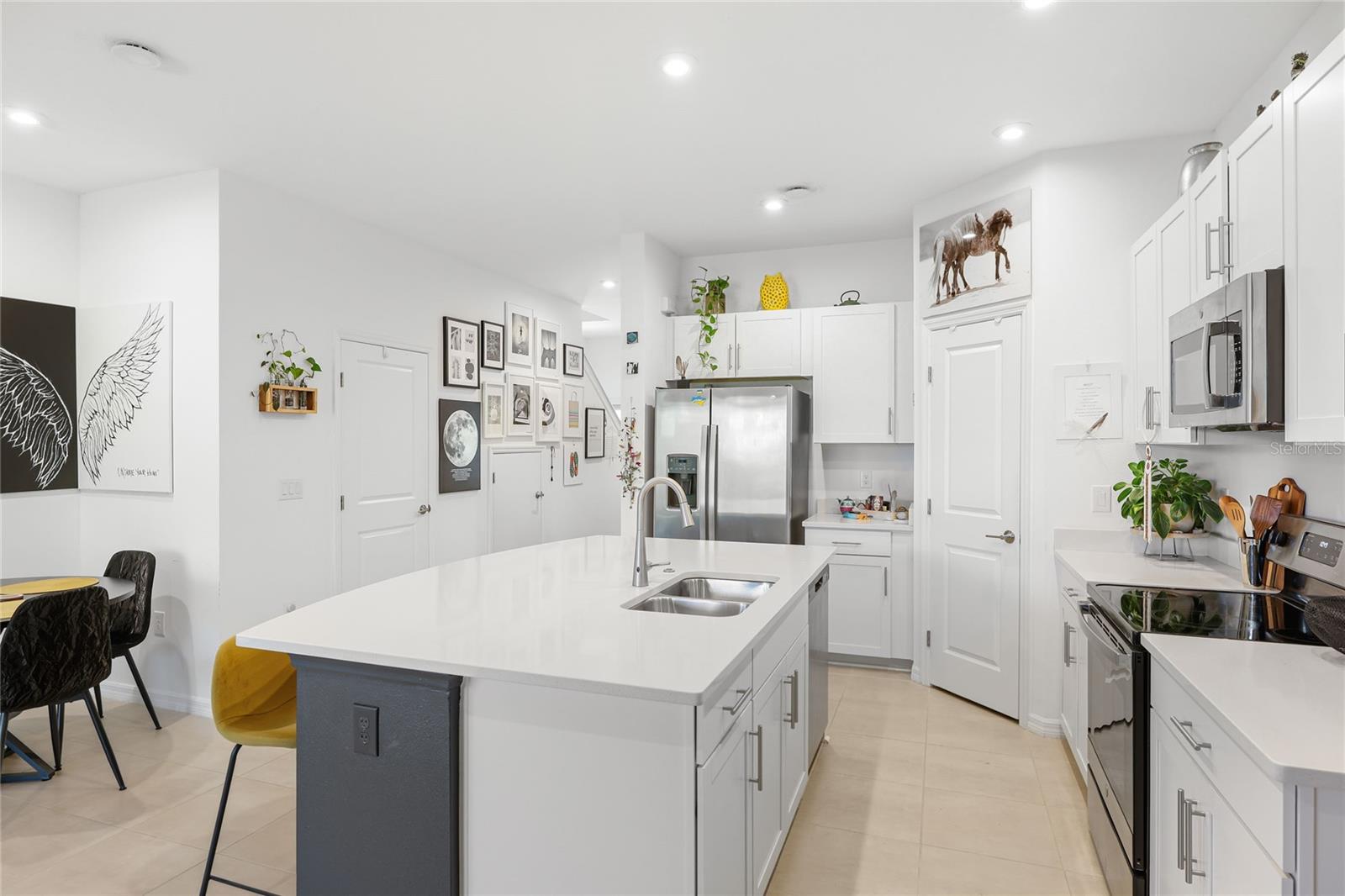 8605 LUNAR SKYE ST