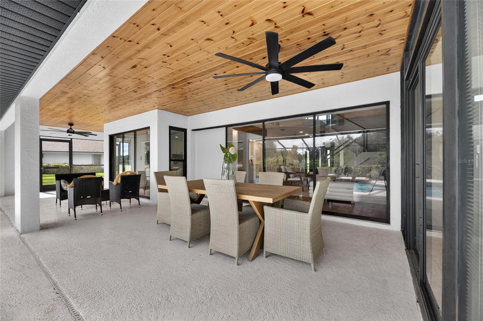 104 BARRINGTON DR