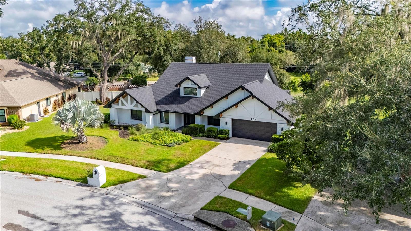 104 BARRINGTON DR