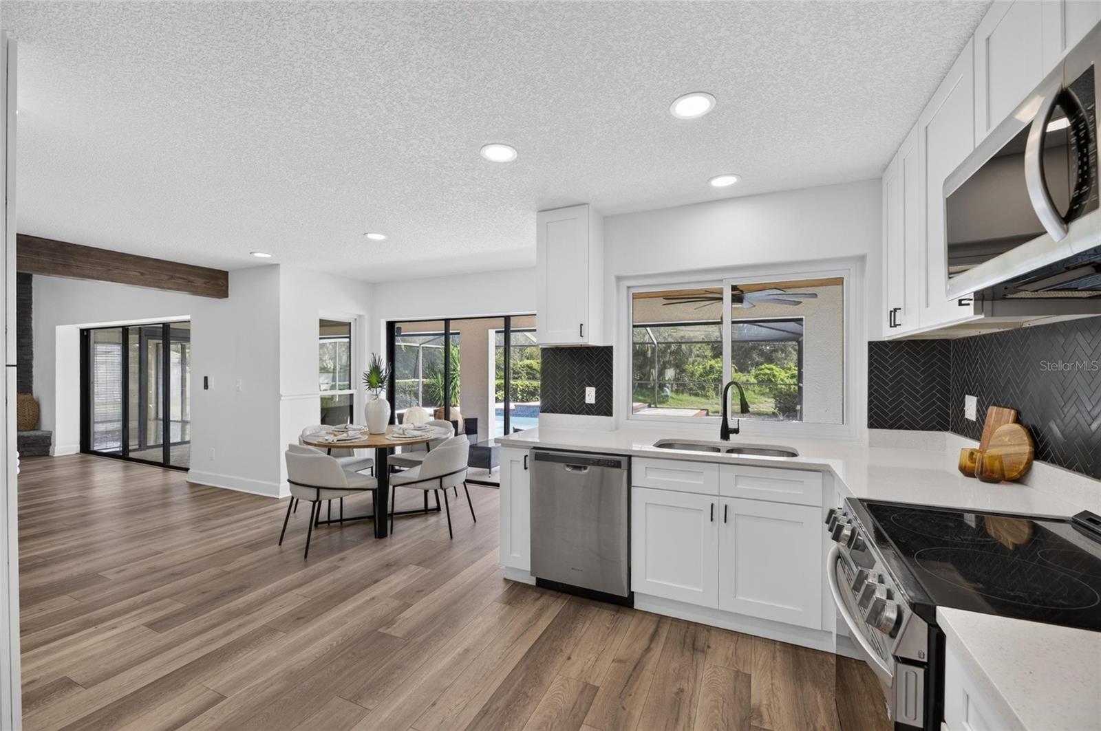 104 BARRINGTON DR