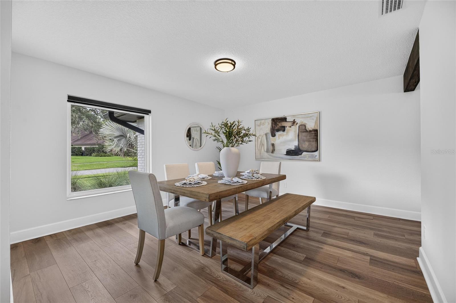 104 BARRINGTON DR