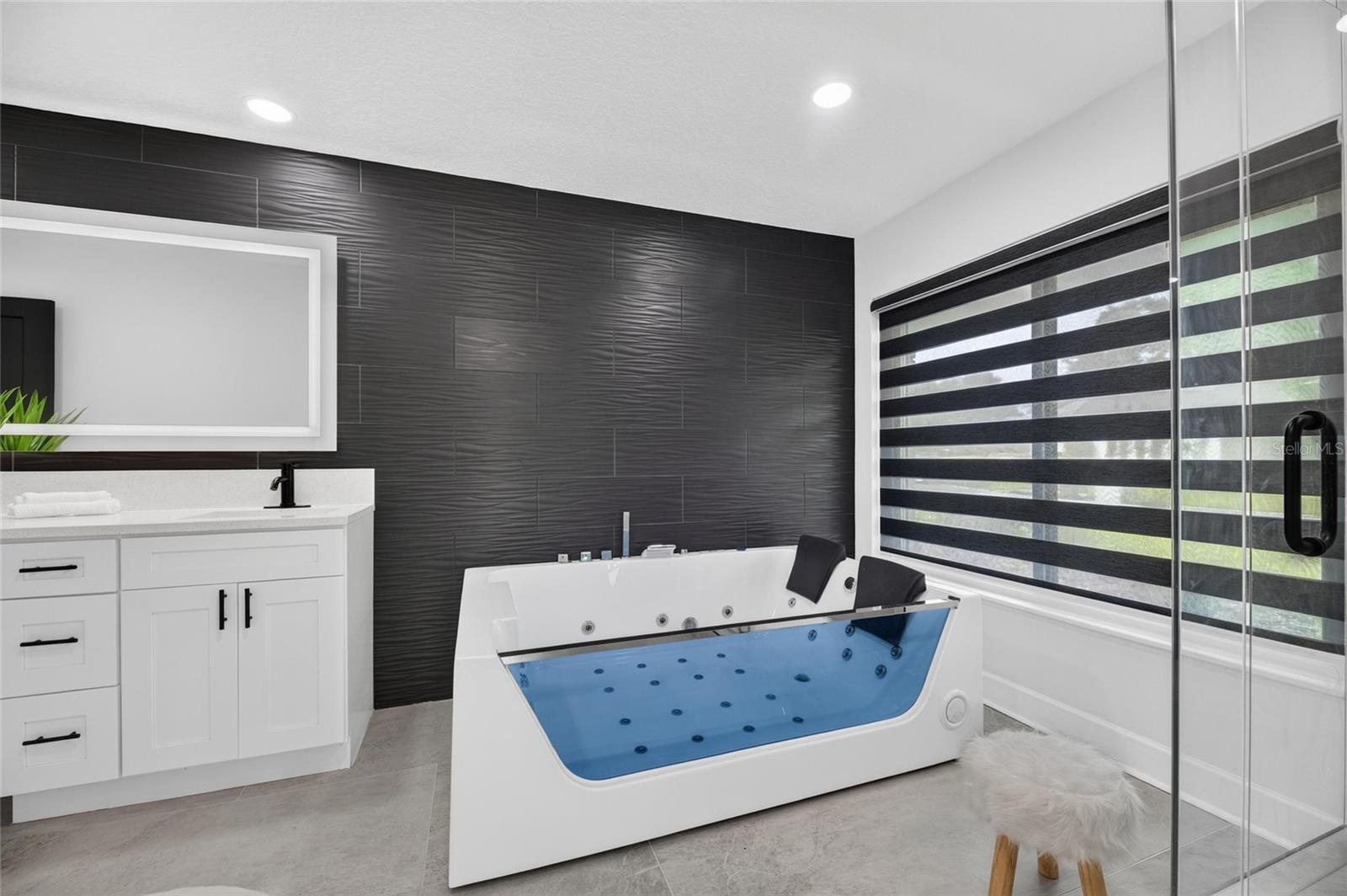 104 BARRINGTON DR