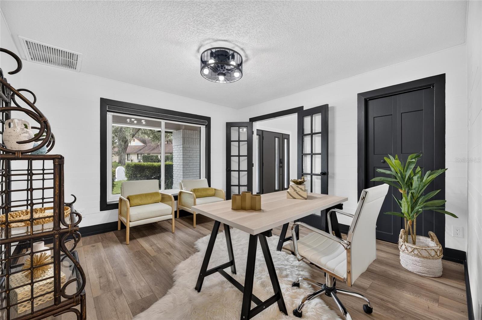 104 BARRINGTON DR