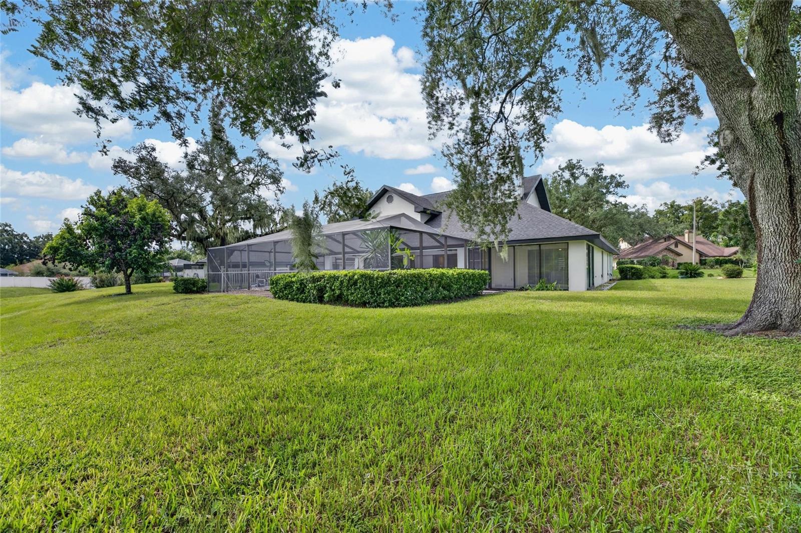 104 BARRINGTON DR